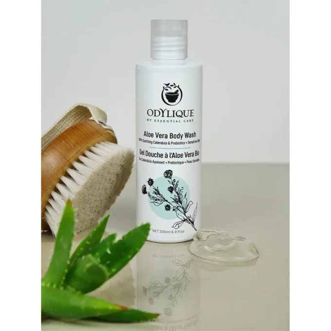 Odylique Gel Douche Aloe Vera Bio 200ml – flacon avec brosse de bain et feuilles d'aloe vera