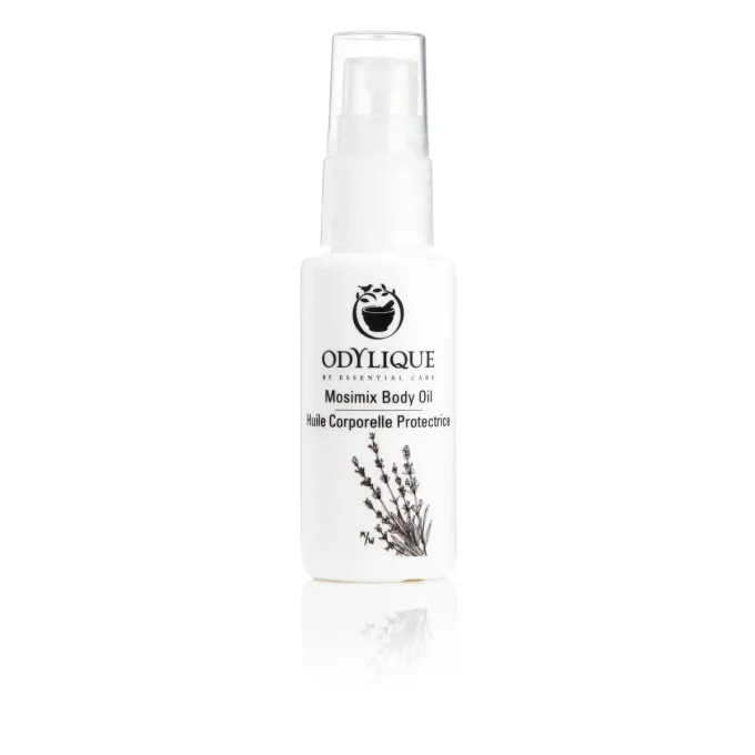 Odylique Huile Corporelle Protectrice Anti-Moustiques 30ml – flacon spray fond blanc